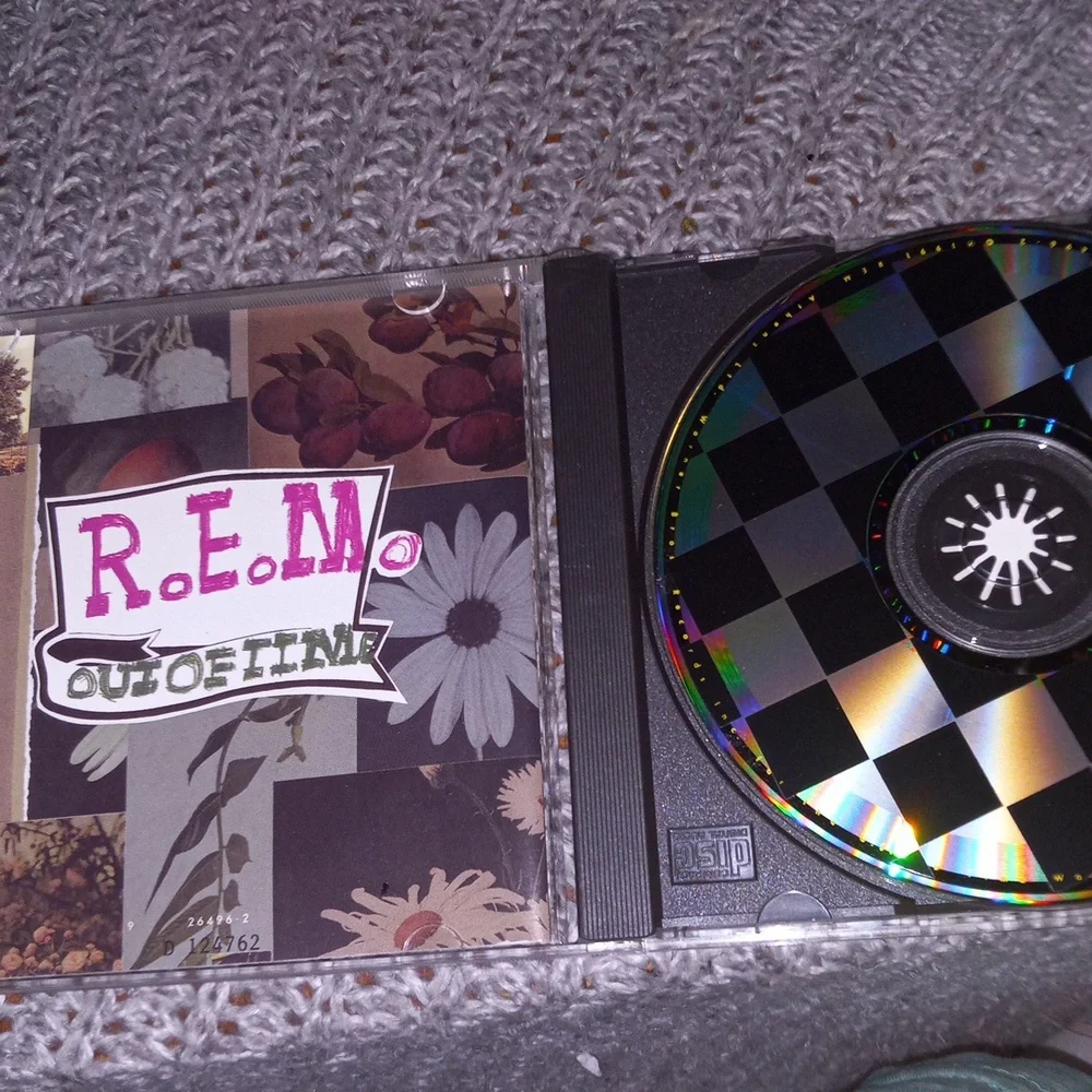 R.E.M. "OUT OF TIME" CD - Picture 2 of 6